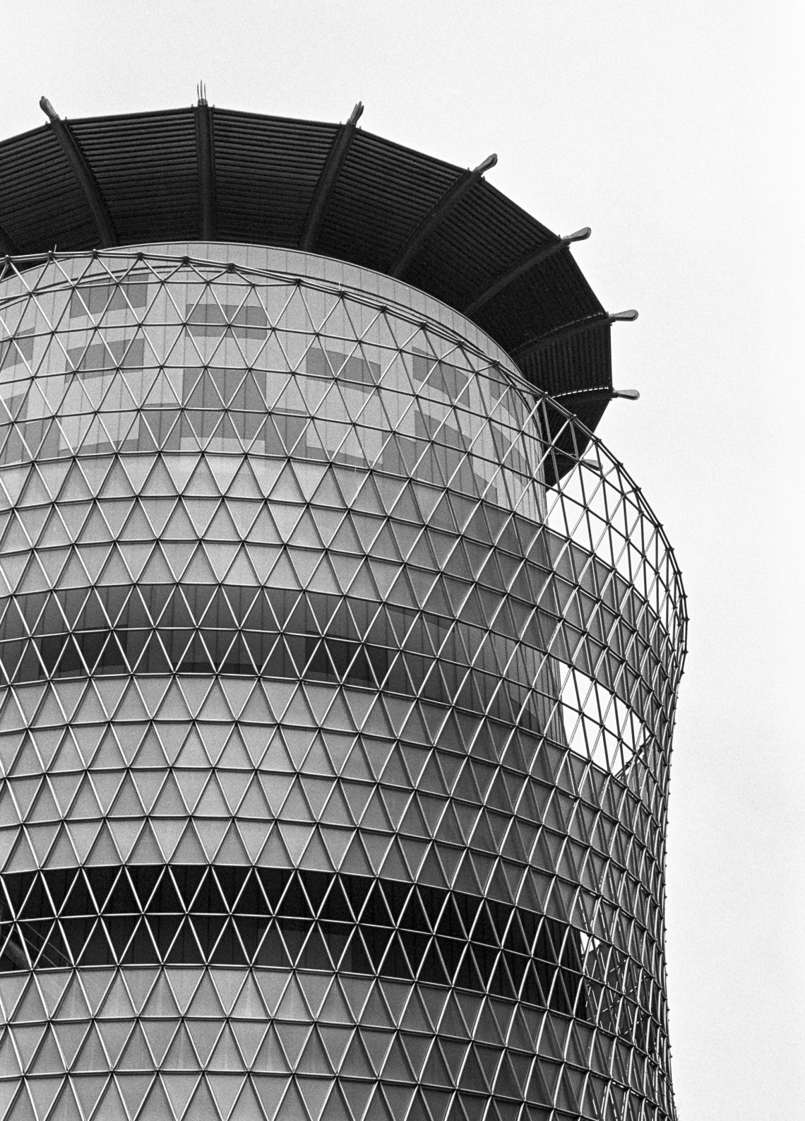 Kodak Tri-X, Kodak HC-11 4.5 minutes, Pakon F135 scan